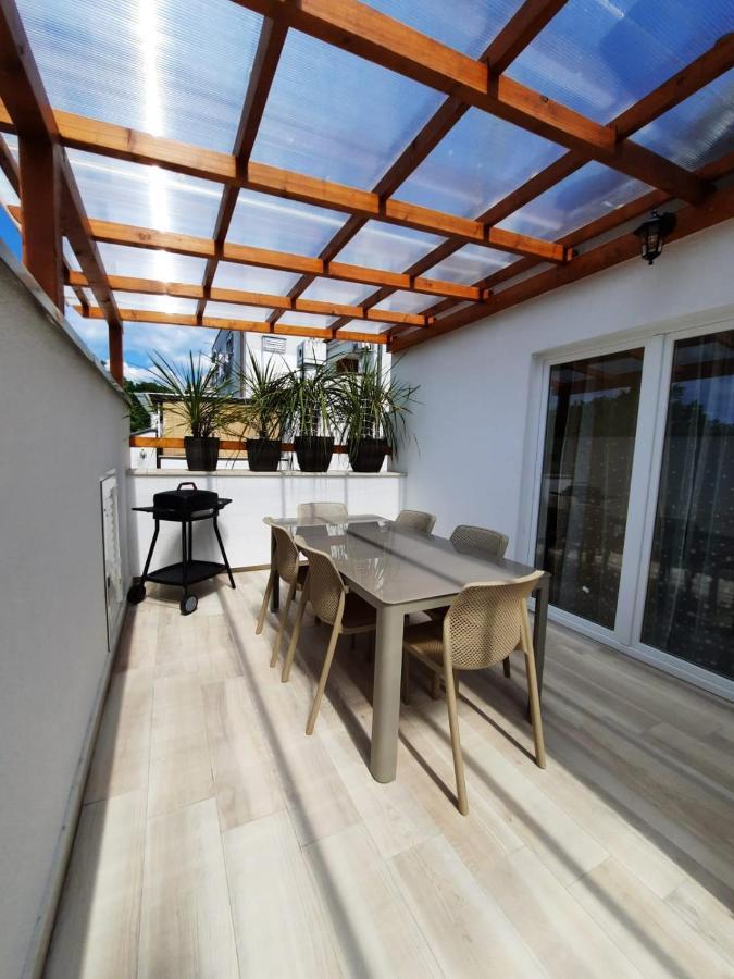 Njivice, Otok Krk, Apartman Dora Εξωτερικό φωτογραφία